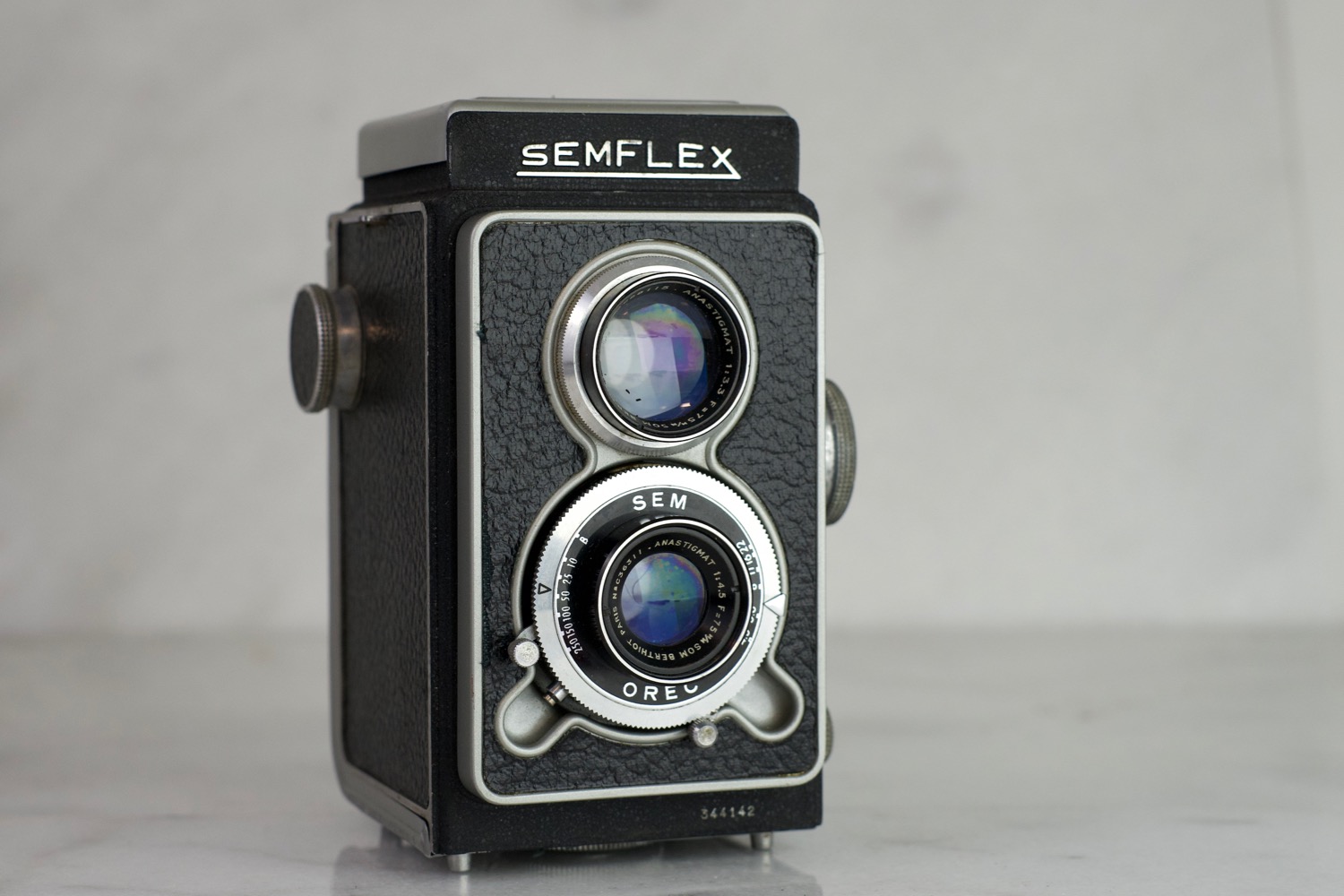 Semflex with SOM Berthiot 75mm Lens - TLR Medium Format 120 Film Camera -  Fully Functional — F Stop Cameras